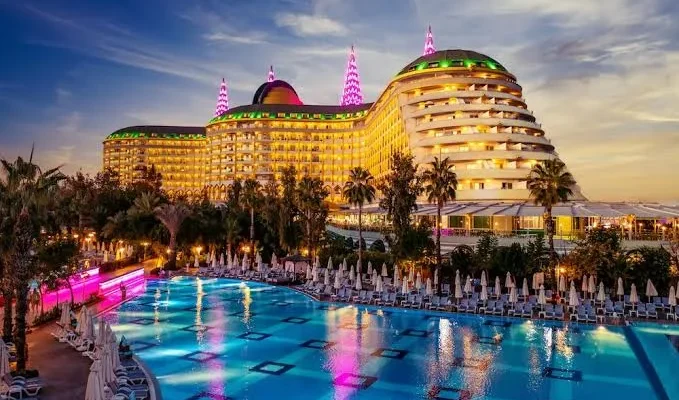 Delphin Imperial Hotel - Detaylı AI Analizi